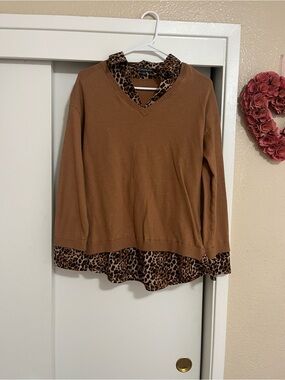 Adrianna Papell Brown V-Neck Sweater with Leopard Trim